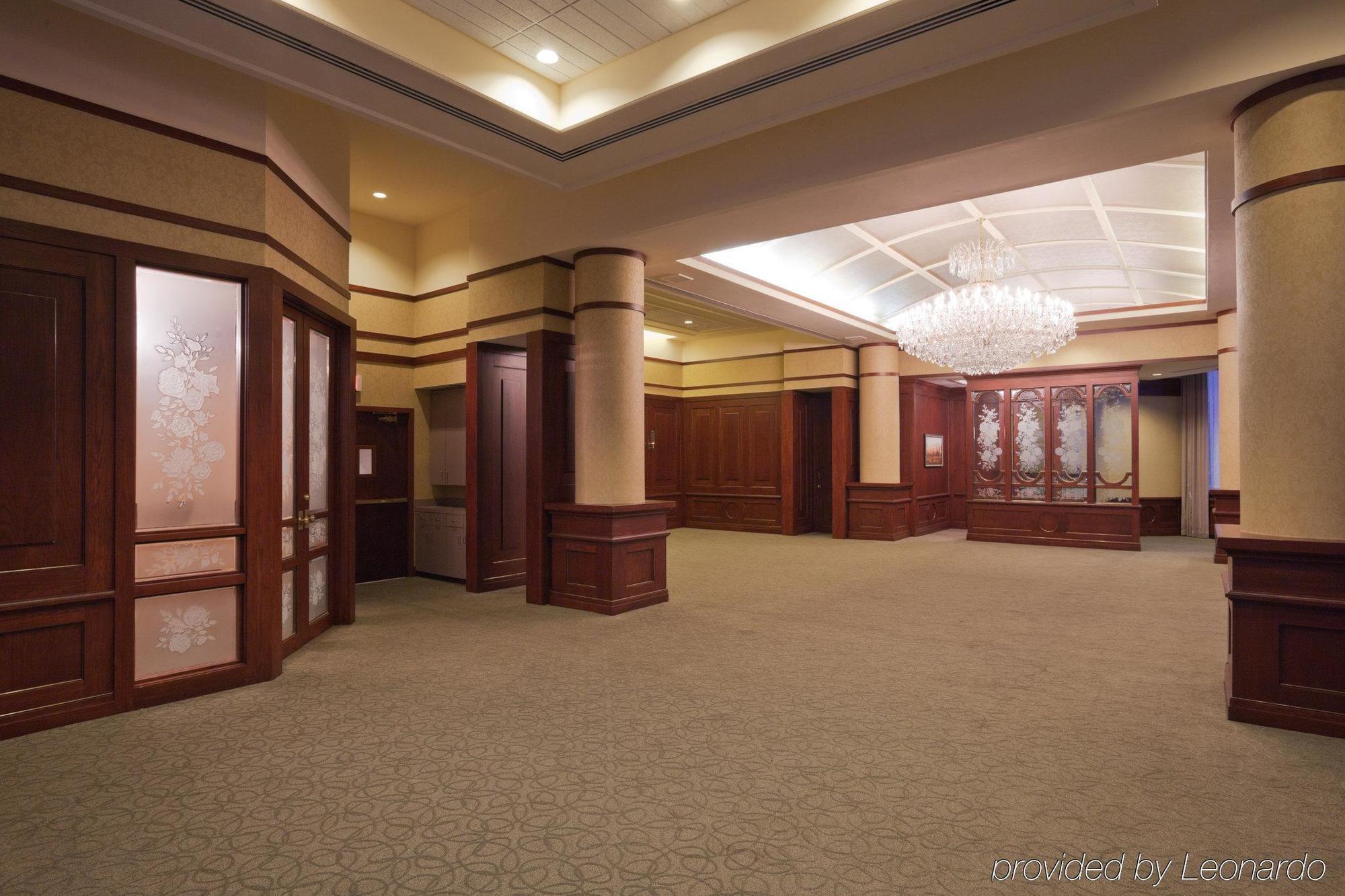 Renaissance Toledo Downtown Hotel Interior photo